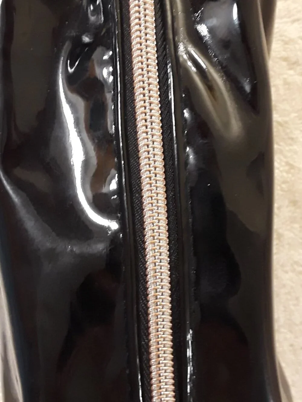 NWT Revolution x Friends TV Show Black Logo Makeup Cosmetic Travel Bag-Zipper